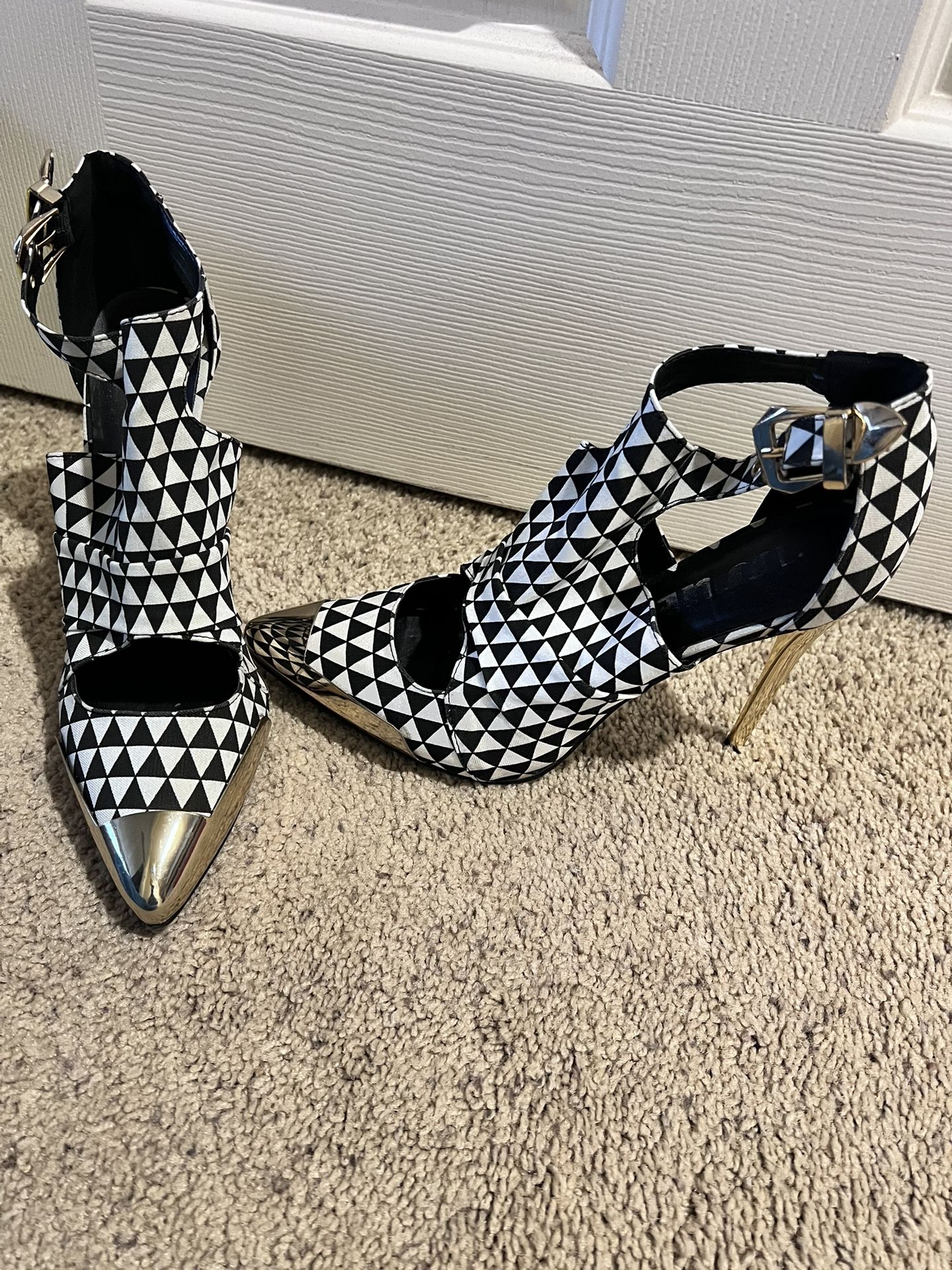 Ladies Heels Red And Black And White