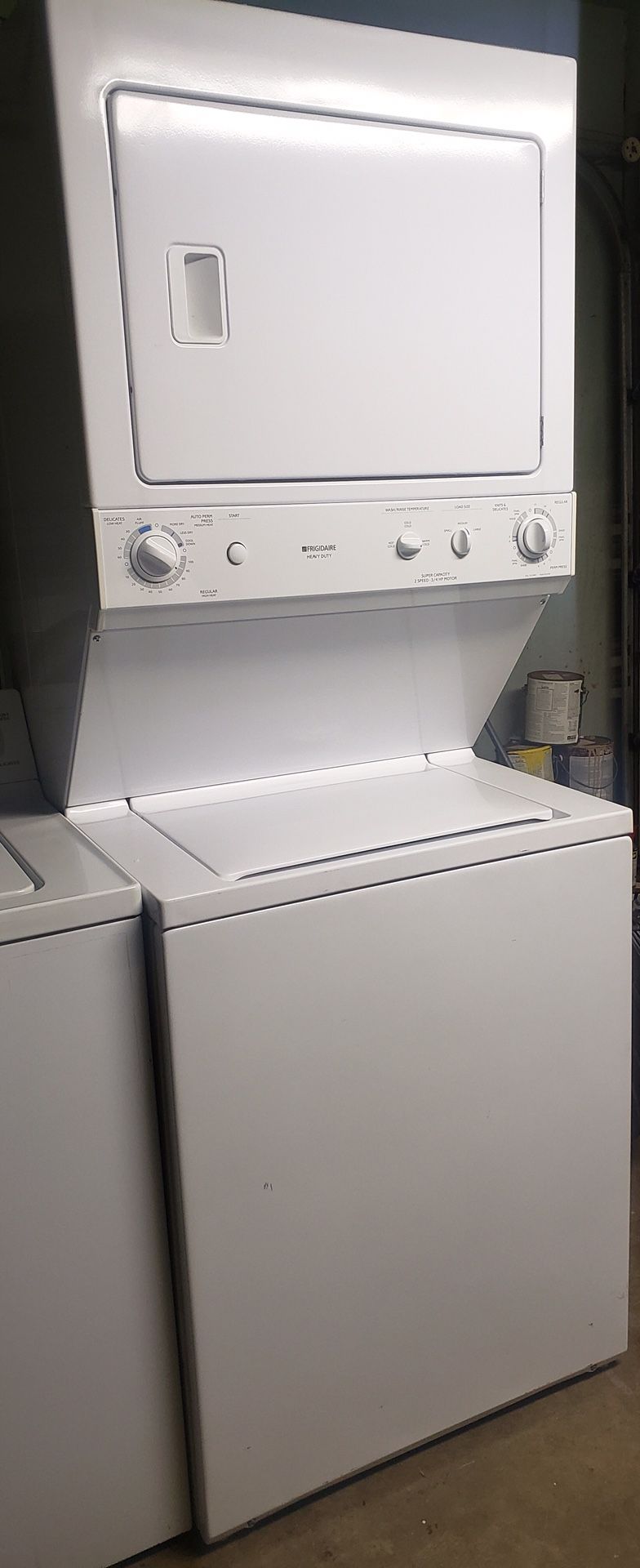 FRIGIDAIRE STACKABLE WASHER AND ELECTRIC DRYER for Sale in Houston, TX
