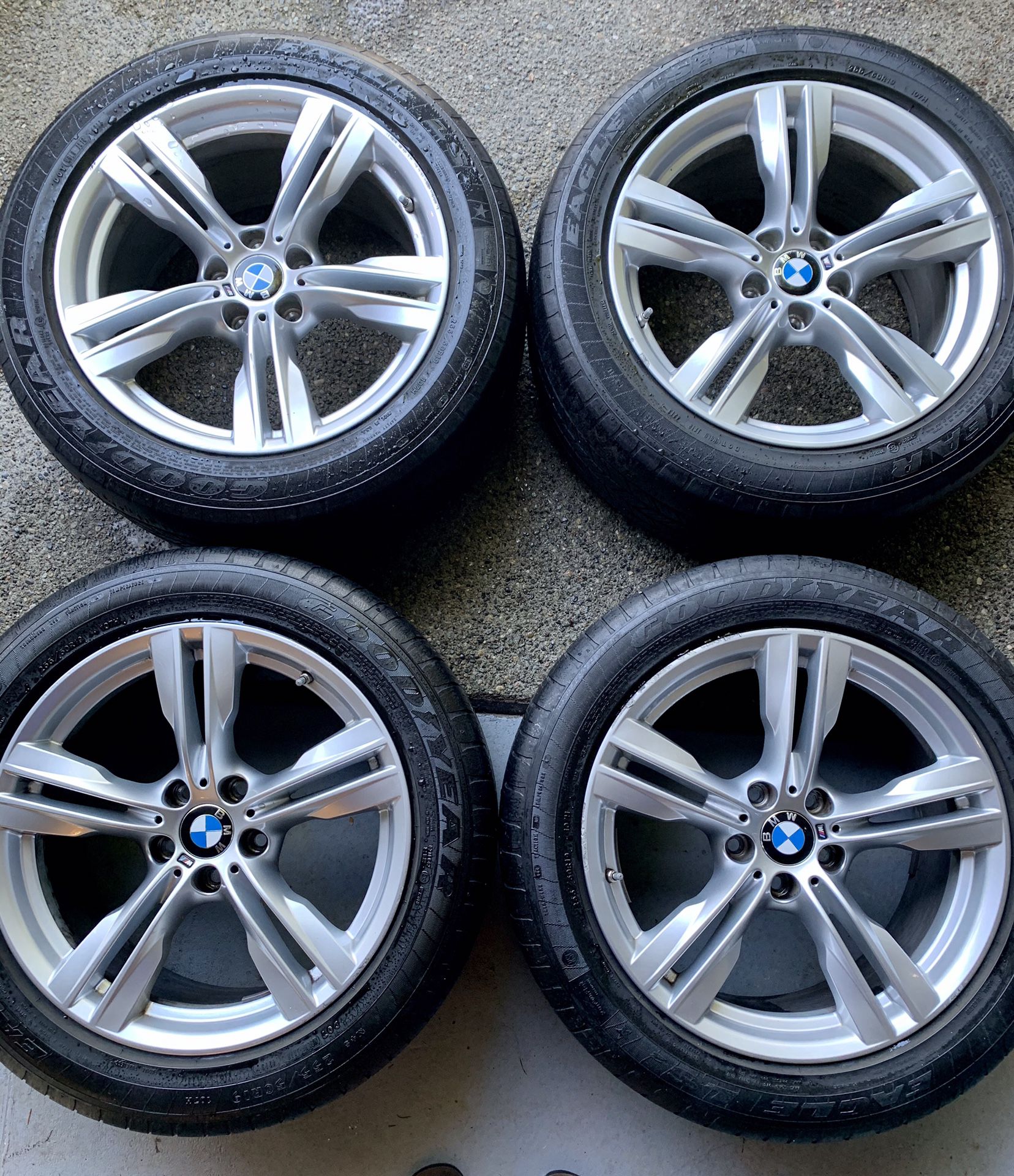 19' BMW X5 M-Sport wheels and tires - 255/50R19