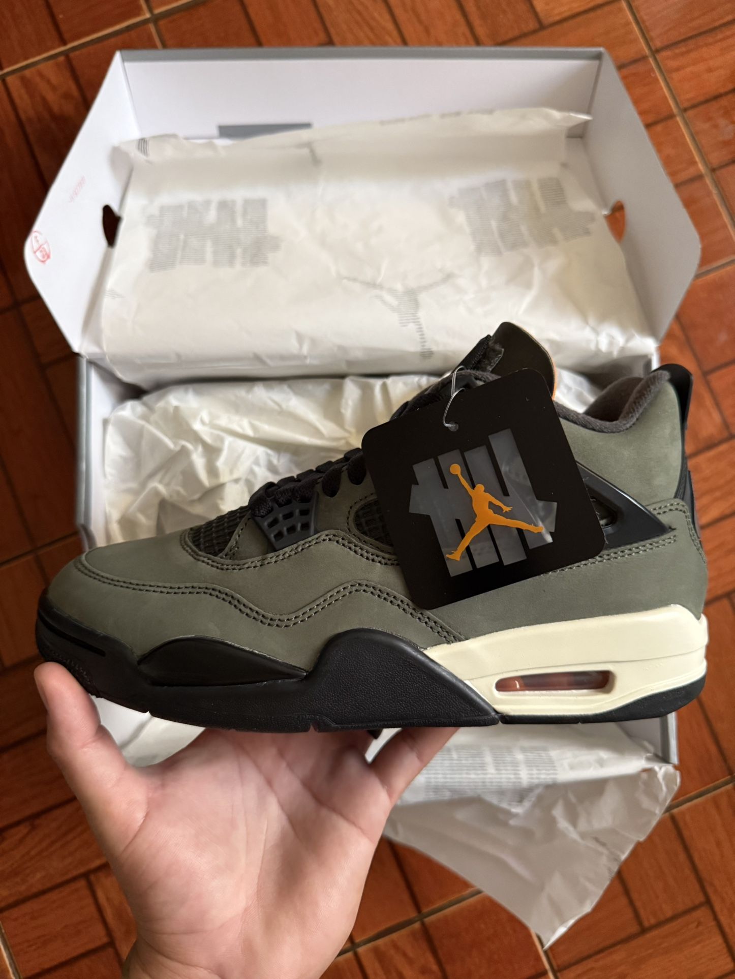 Undefeated x Air Jordan 4 Retro 2025