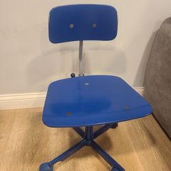 Adjustable Children's Swivel Chair