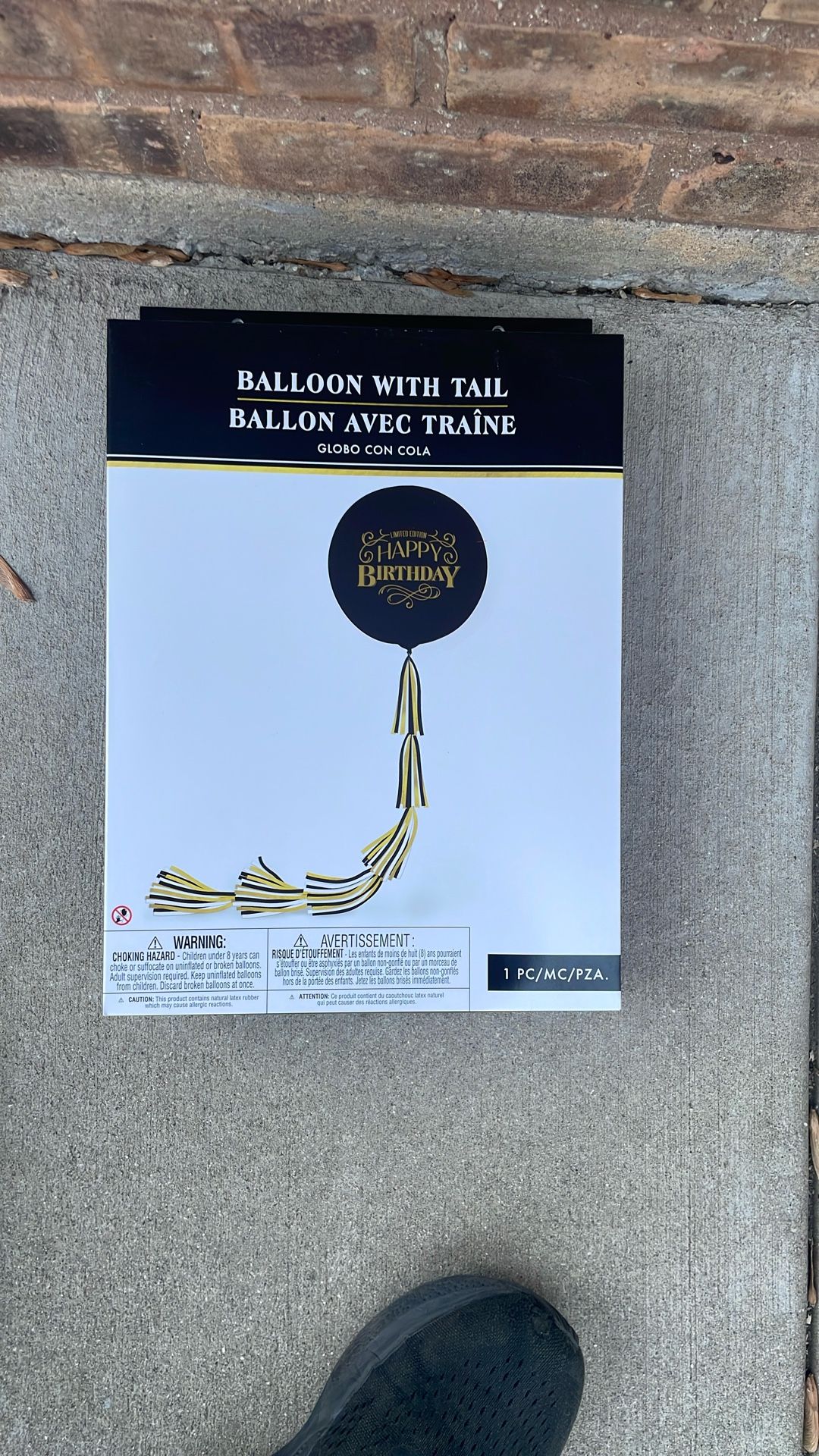 Happy Birthday Balloon with tail