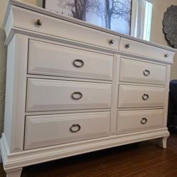 White Solid Wood Dresser 