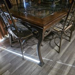 Dinning table with 6 chairs