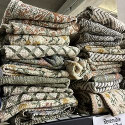 Reversible Accent Rugs