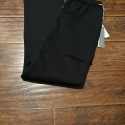 Black Essential Sweats 