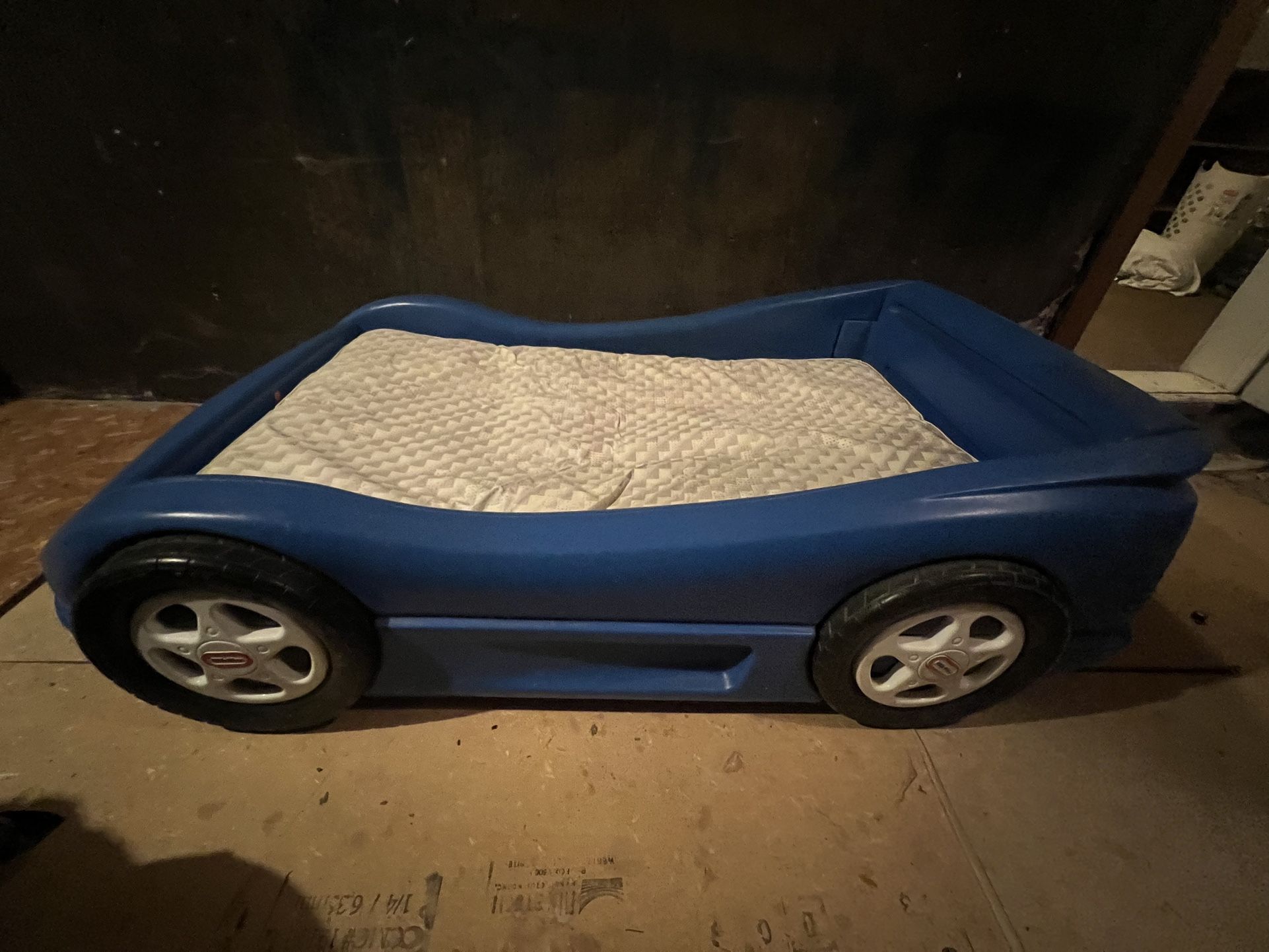 Little Tikes Lil Tikes Sports Car Bed Frame Youth Kids 