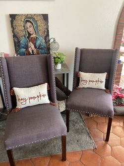 Accent Chairs