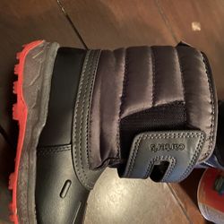 Snow Boots Carters 12 M 