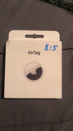 Apple AirTag in Box