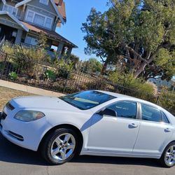 Chevrolet Malibu - Drives Smooth - Gas Saver