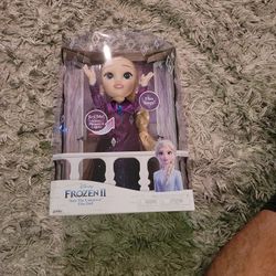 Frozen Elsa Sings Doll