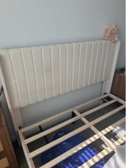 Queen Upholstered Platform Bed Frame - Cream/White - Like New