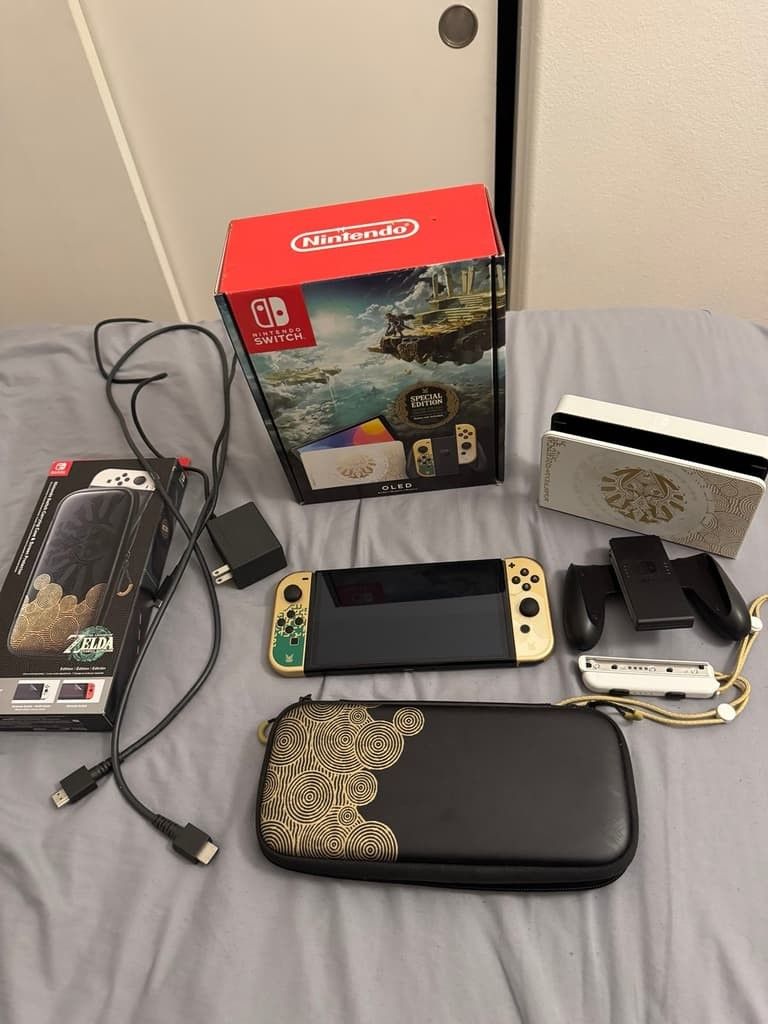 Nintendo Switch OLED Tears of the Kingdom limited edition CIB