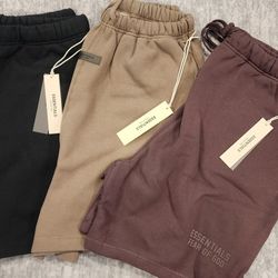 Essentials Shorts 