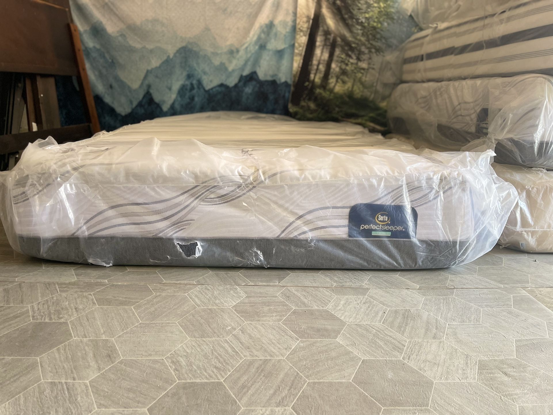 Serta Queen Size Mattress