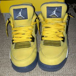 AIR JORDAN 4 RETRO(GS)  
