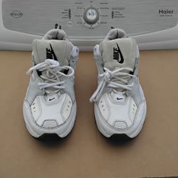 Nice Pair Of Nike Men's Basketball Court Sneakers OEM Size 12 Very Clean Good Condition. 