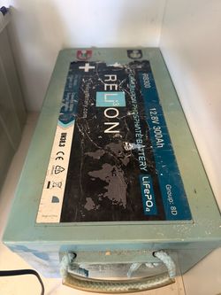 Relion RB 300 lithium battery