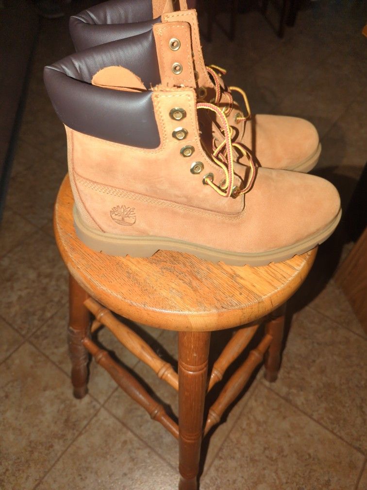 Timberland Boots Size 7.5 In Men