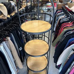 Round Metal/Wood Shelf