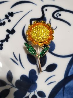 Vintage Sunflower Brooch Pin Pendant Yellow Green Rhinestone Gold Tone Flower