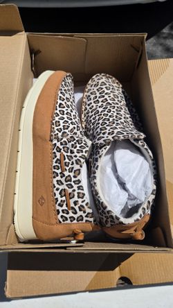 Sperry Size 9 Leopard Shoes