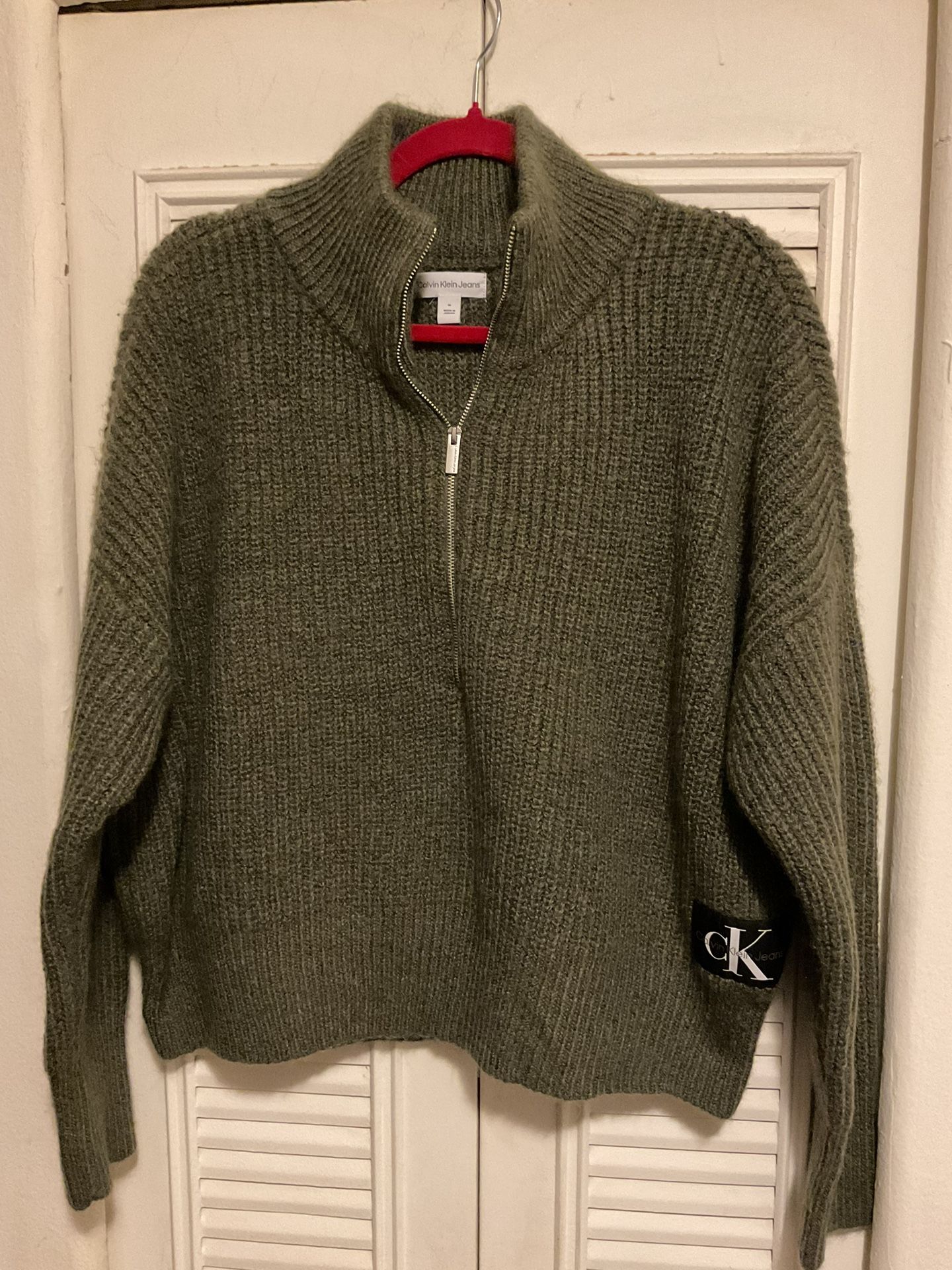 Calvin Klein Jeans Sweater Medium