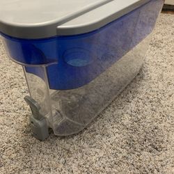 Pur Counter Top Water Pitcher CR-4000 11 Cup Plus 3 Filters 