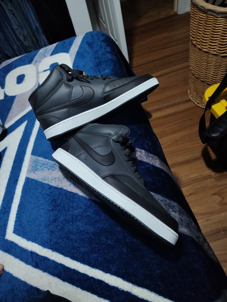 Nike Court Vision Mid