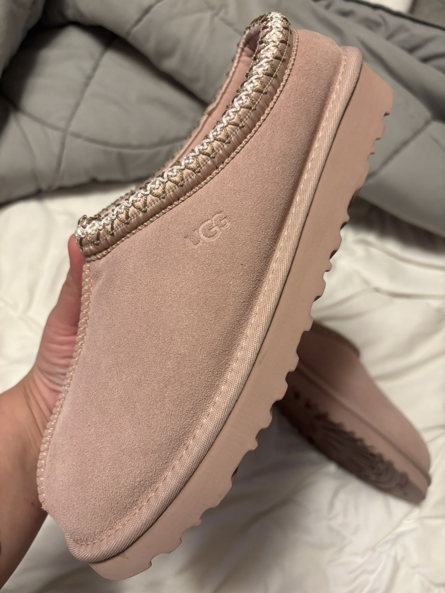 UGG slippers Size 10W