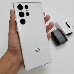 SAMSUNG Galaxy S22 Ultra,  Factory Unlocked,  Excellent Condition.  Like New 