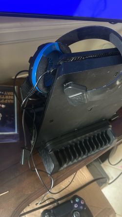 Black PS4