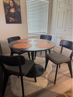 Dining Table Set