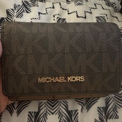 MK wallet 