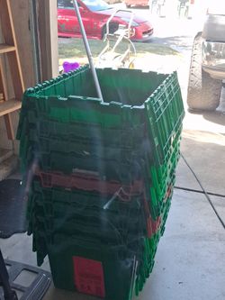 Heavy duty fold-up storage boxes