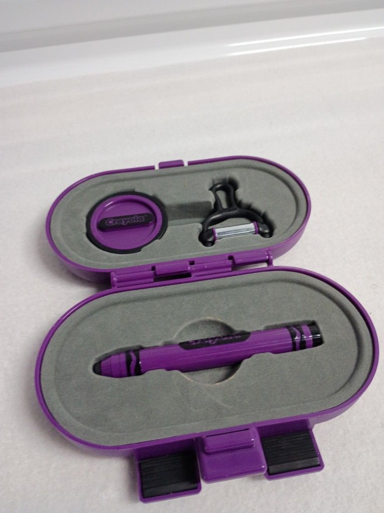 Crayola Digitools Deluxe Pack Digital Effects Toolkit for iPad Hard Case Purple