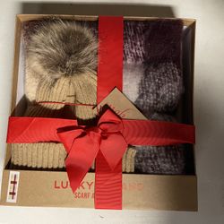 Lucky Brand Hat/Scarf Set