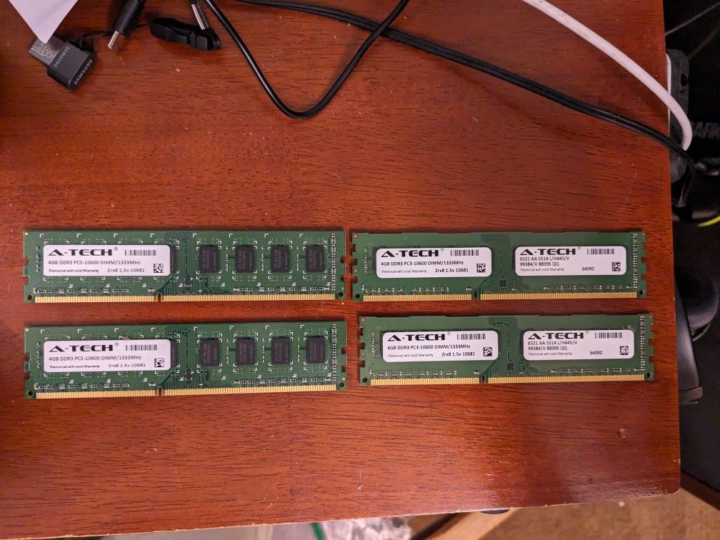 16 GB DDR3 RAM