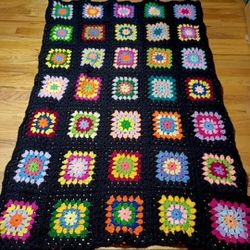 VTG Granny Square Handmade Knit Blanket