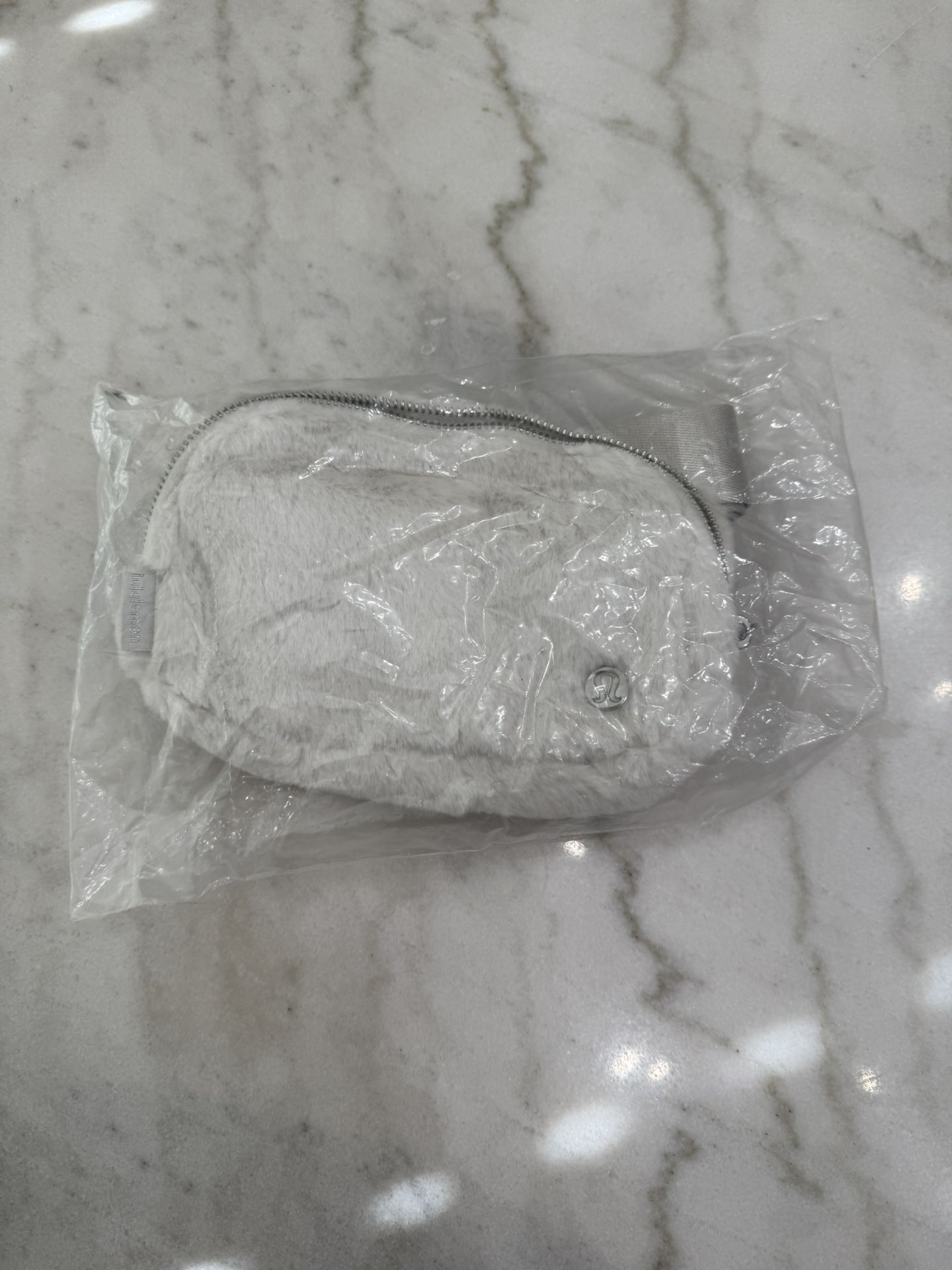 Lululemon Everywhere Belt Bag Plush Fleece