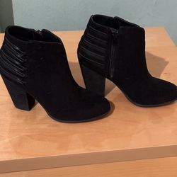 Women’s Suede  Boots 