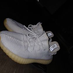 Yeezy Adidas Creme