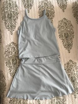 Girls size 8 two piece activewear set