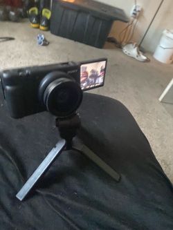 Sony zv1f Camera with Mini Tripod