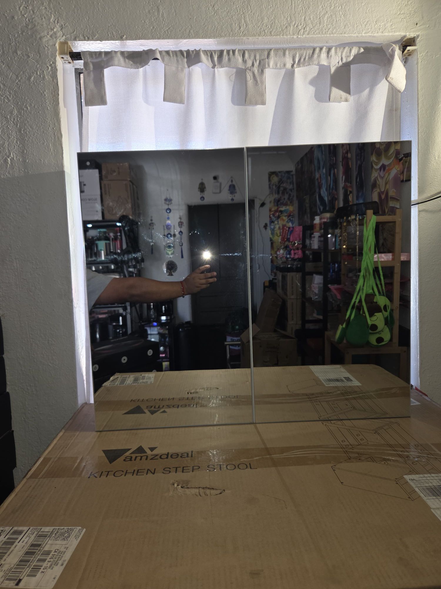 Bathroom Mirror/ Espejo Para Baño