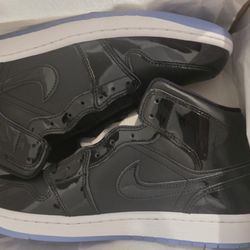 Jordan 1 Mid Space Jam