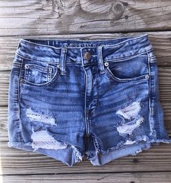 American Eagle Size 2 High Rise Shortie Lace Pockets Blue Jean Shorts
