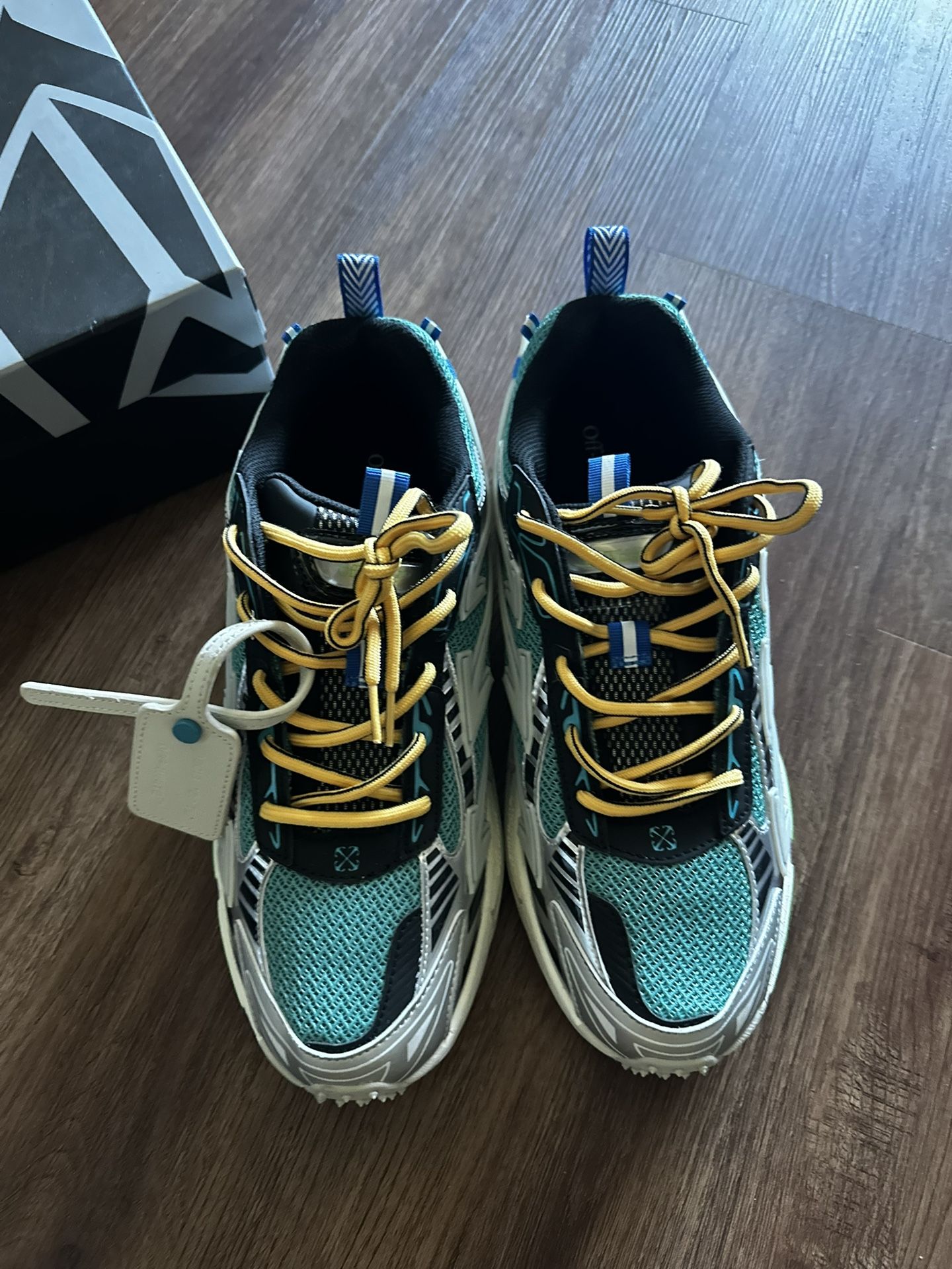 Off White Runners