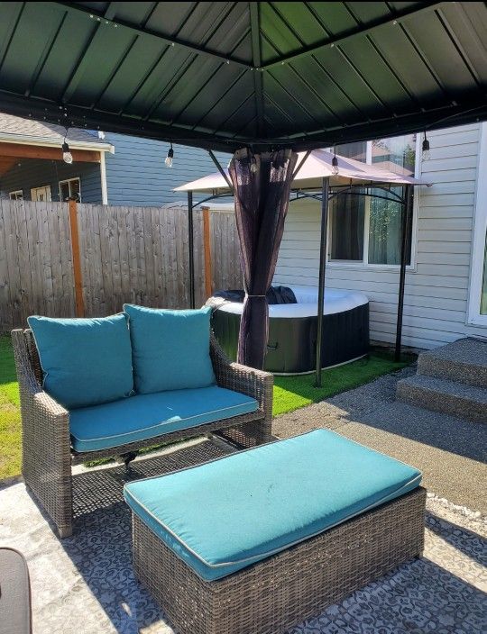 NICE OUTDOOR SET